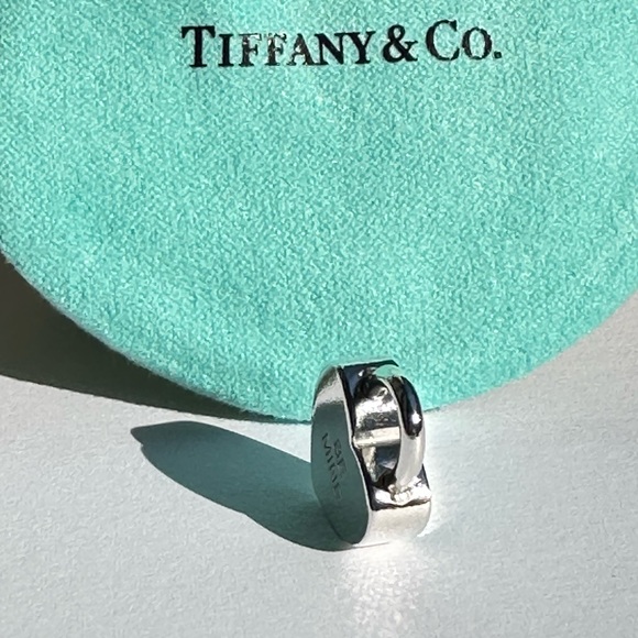 AUTH RARE vintage Tiffany & Co. “BE MINE” heart padlock charm/pendant💙 - Picture 9 of 16